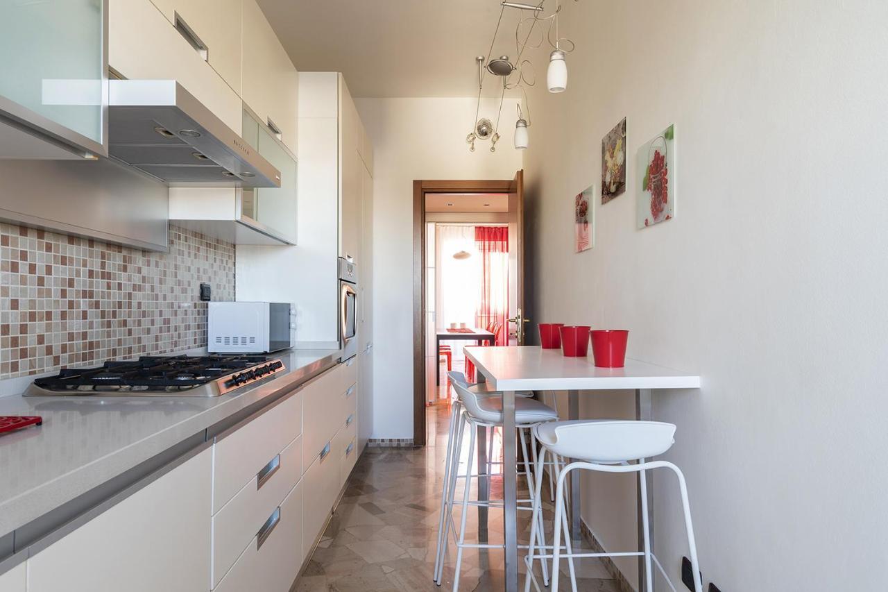 La Casa Di Cri Sul Naviglio Apartman Milánó Kültér fotó